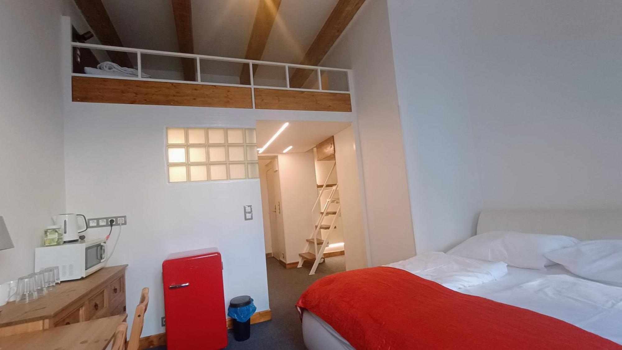 S42 Hotel Prague Praga Quarto foto