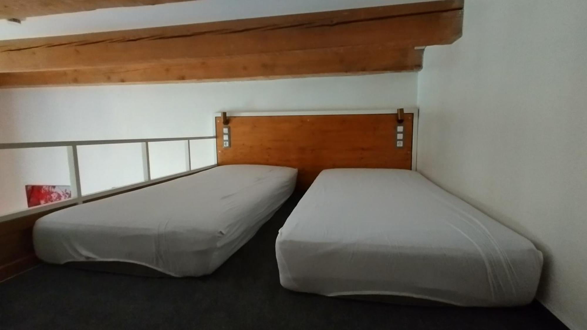 S42 Hotel Prague Praga Quarto foto