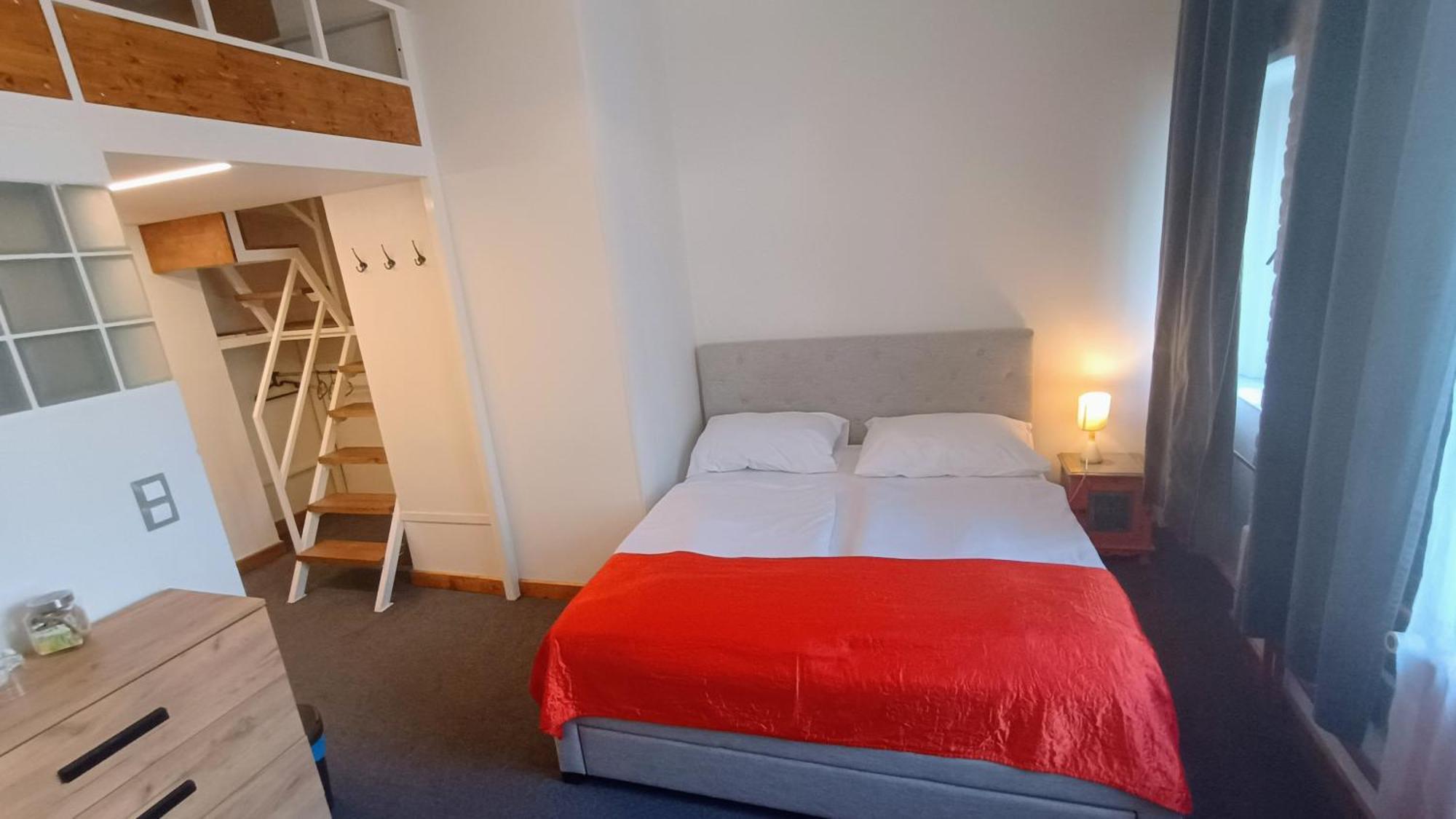 S42 Hotel Prague Praga Quarto foto